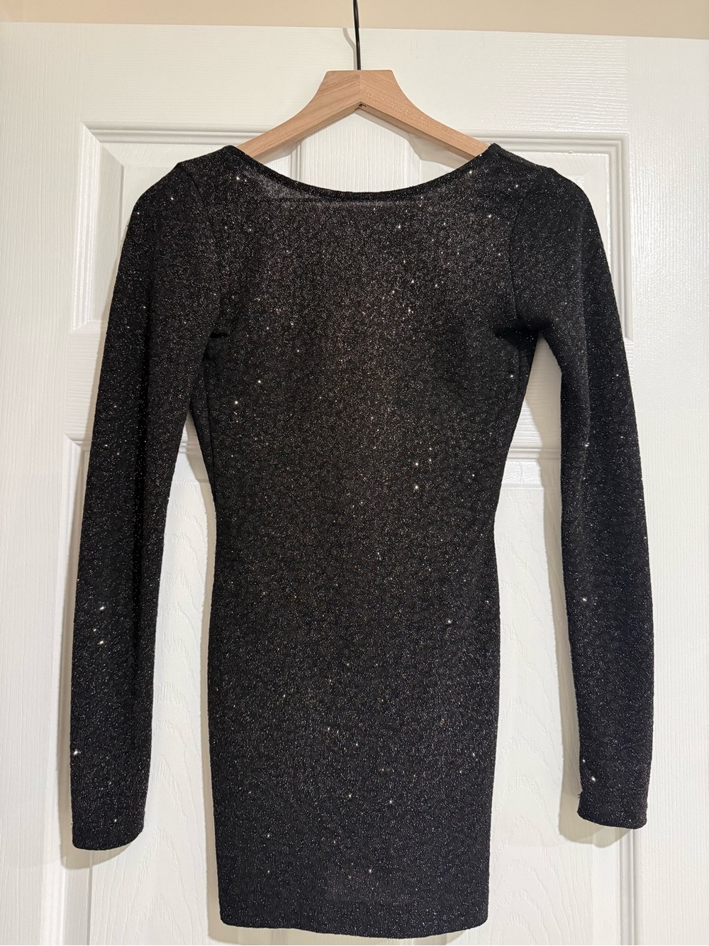 Windsor Black Glitter Long-Sleeve Bodycon Dress